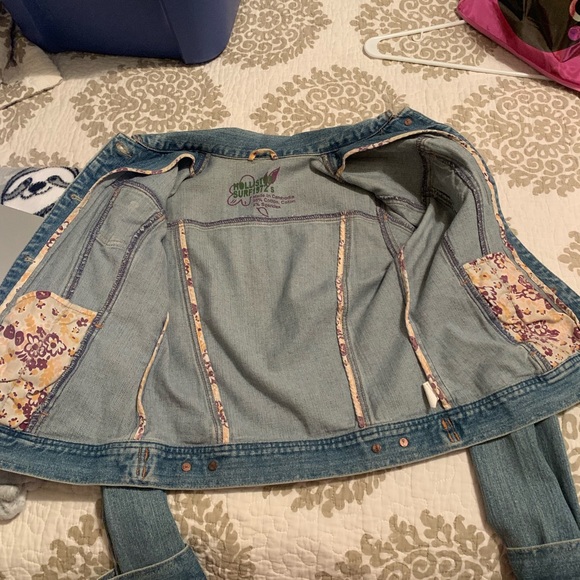 Hollister crop Jean jacket women’s - Picture 3 of 5